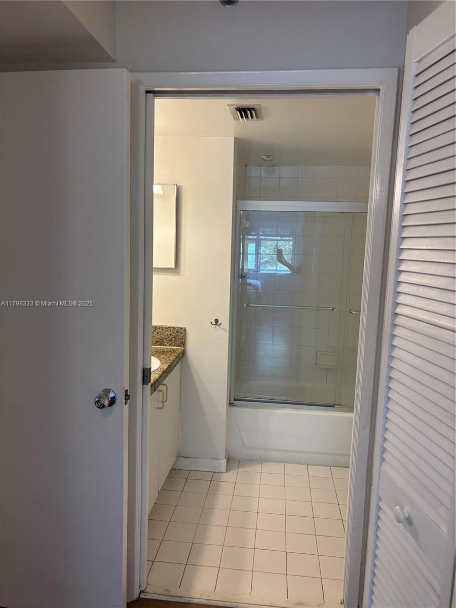 19501 E Country Club Dr #9506, Aventura FL 33180