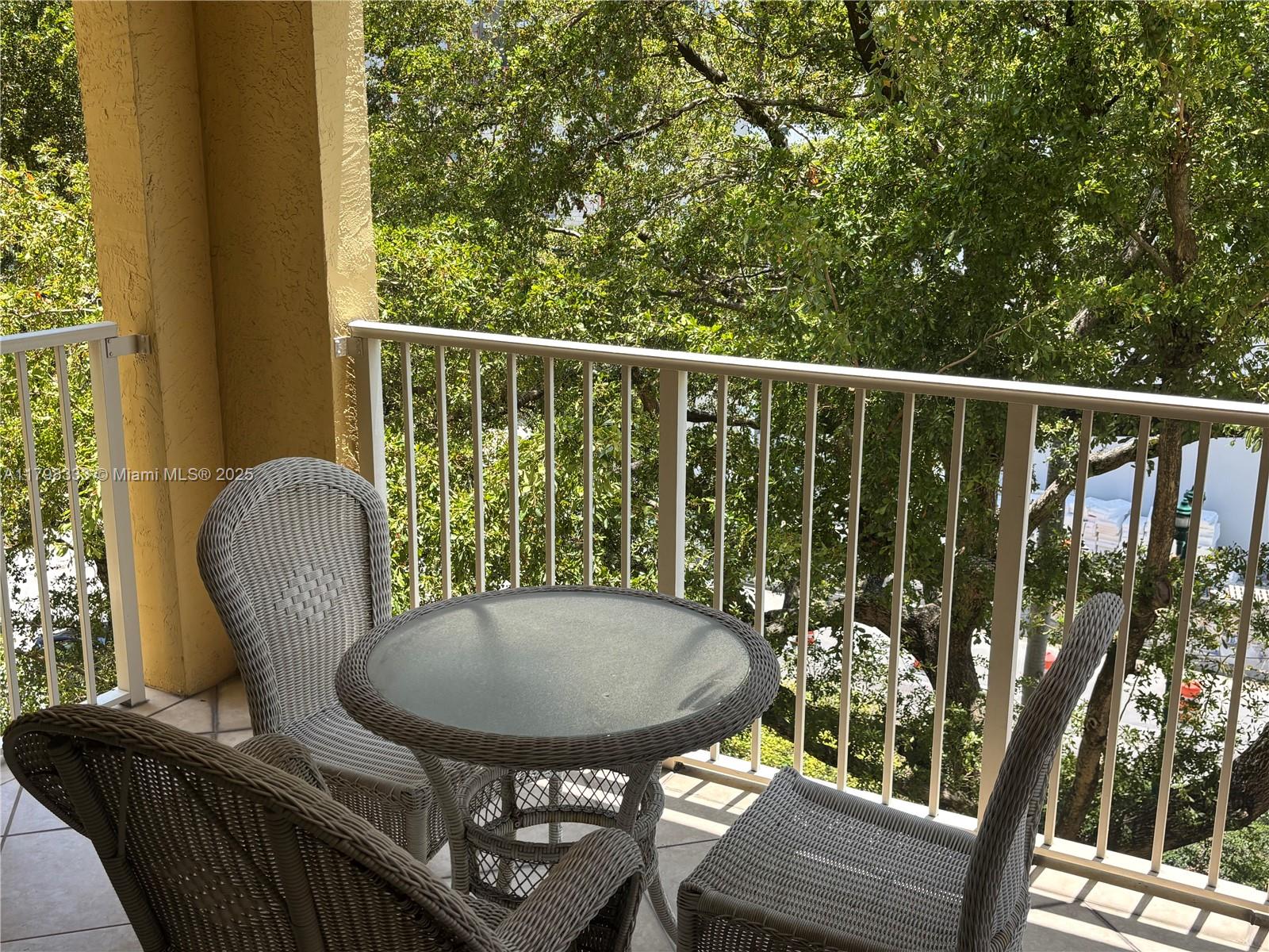 19501 E Country Club Dr #9506, Aventura FL 33180