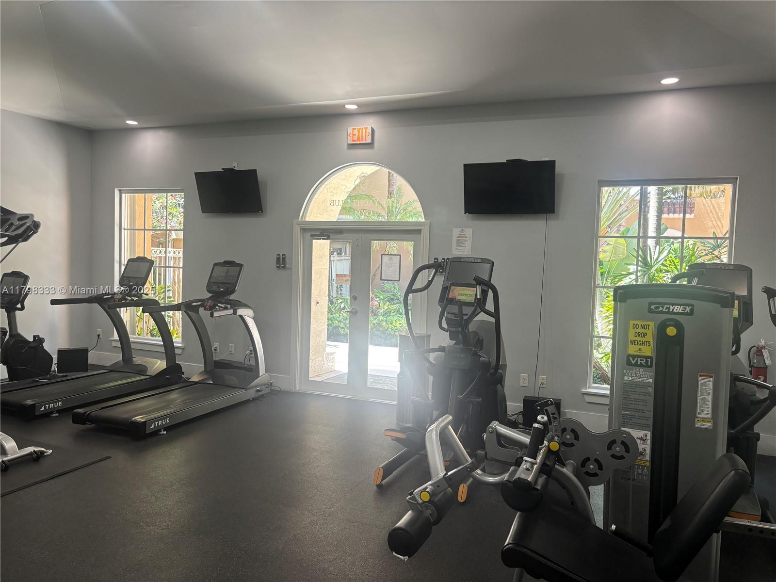 19501 E Country Club Dr #9506, Aventura FL 33180