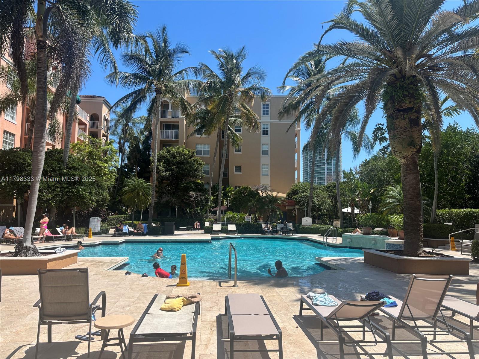 19501 E Country Club Dr #9506, Aventura FL 33180