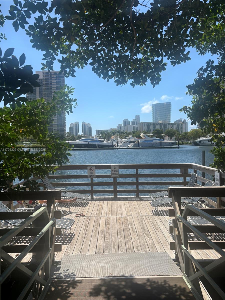 19501 E Country Club Dr #9506, Aventura FL 33180