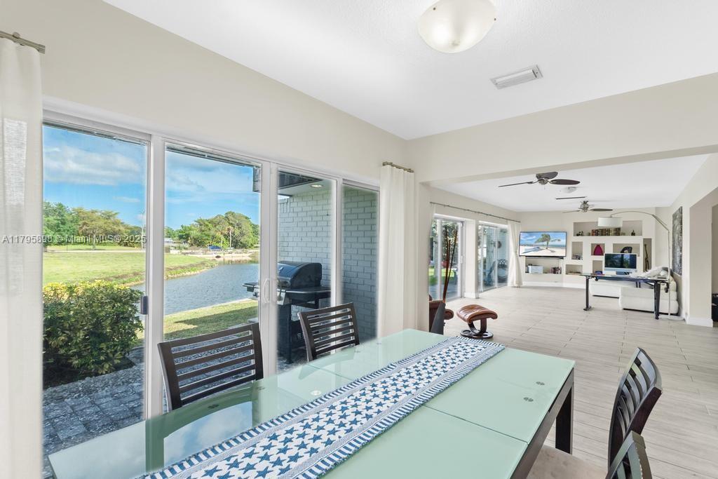 5715 Bayberry Ln, Tamarac, Florida image 18