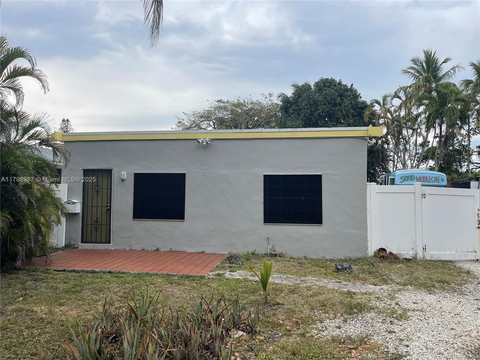 2415 Garfield St, Hollywood, Florida image 1