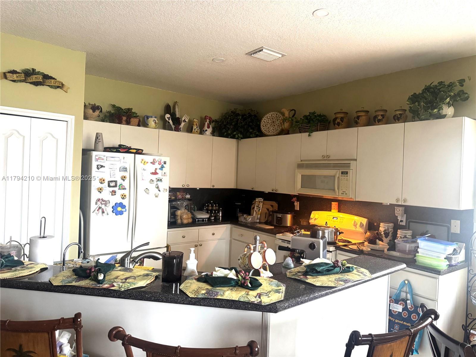 12951 NW 8th St, Miami, Florida image 19