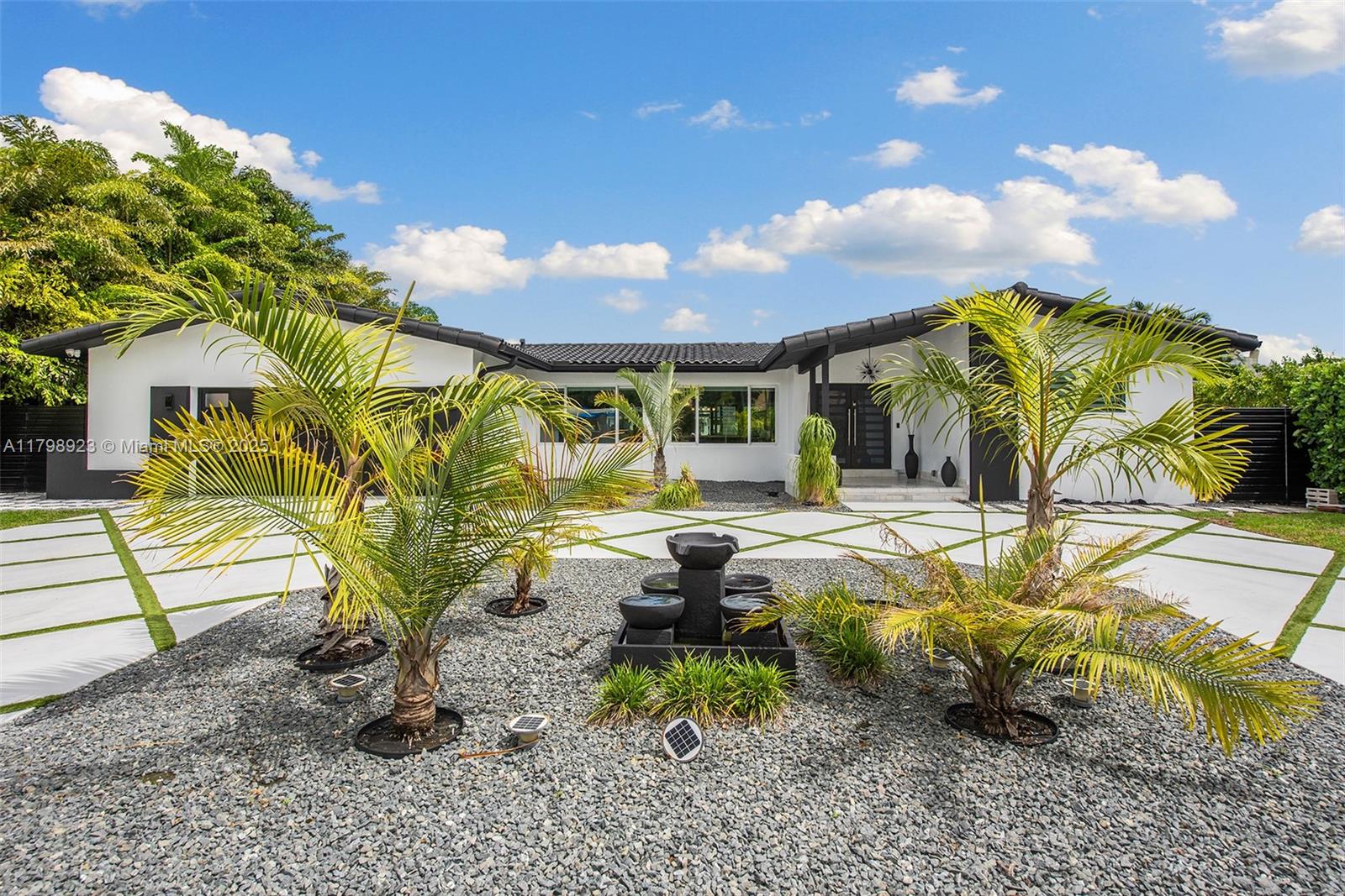 16409 NE 31st Ave, North Miami Beach, Florida image 1