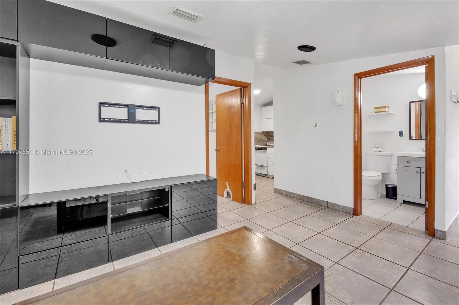 1226 Cordova Street, Coral Gables, Florida image 18
