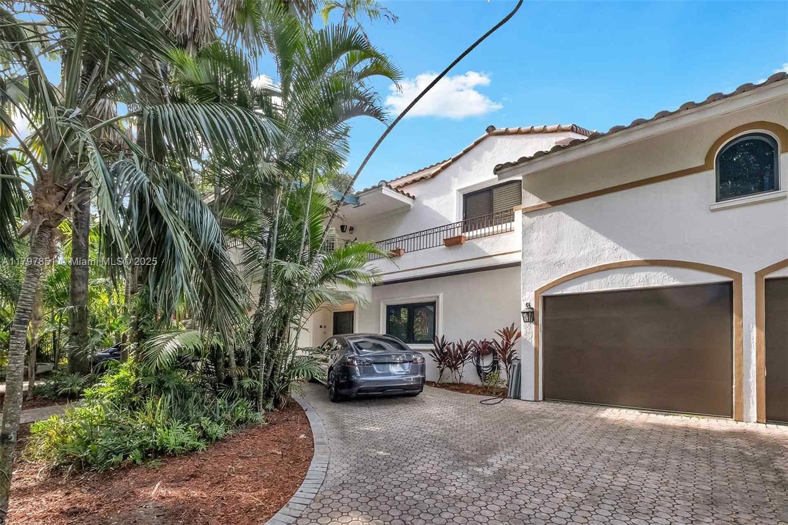 1226 Cordova Street, Coral Gables, Florida image 2