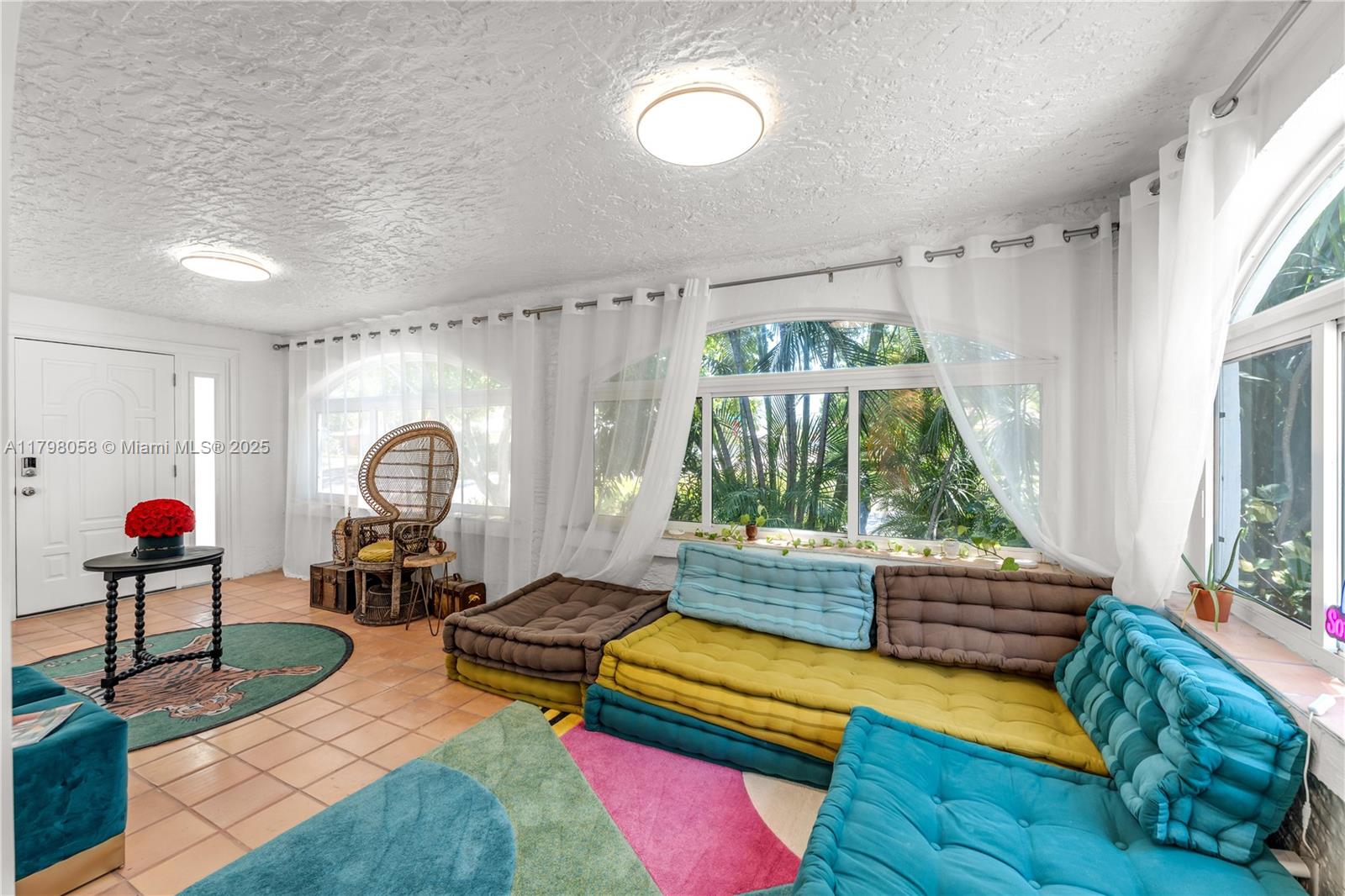 Listing Photo 8
