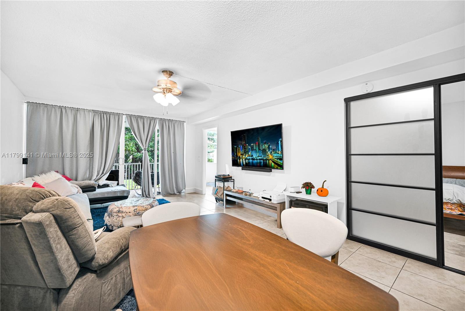 Property photo # 0