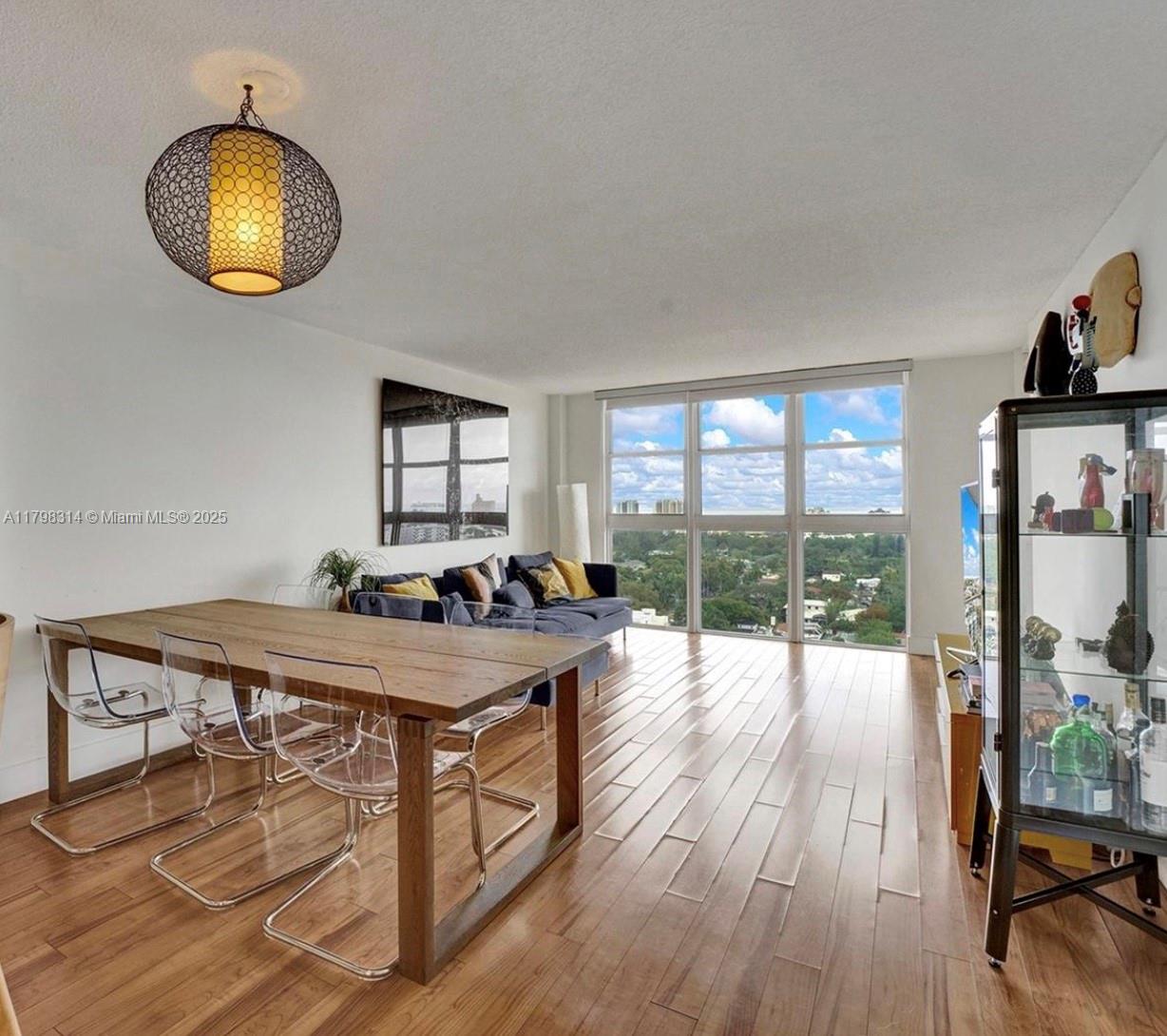 1228  West Ave #1510 For Sale A11798314, FL