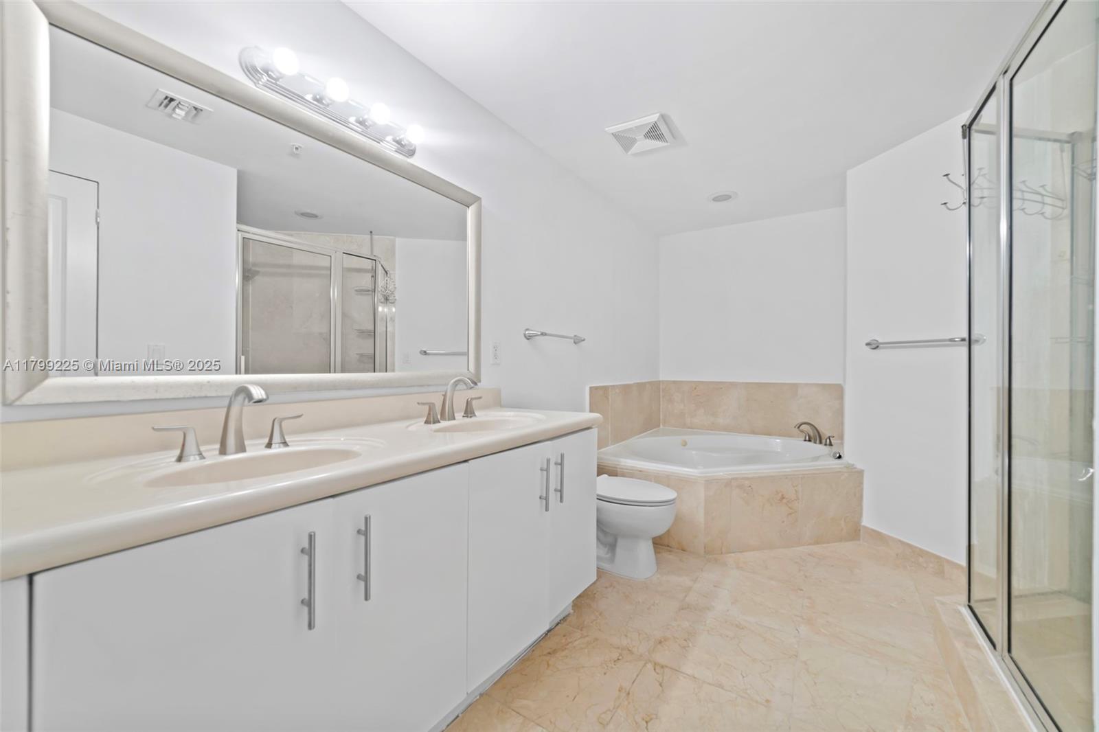 7910 Harbor Island Dr #1105, North Bay Village FL 33141