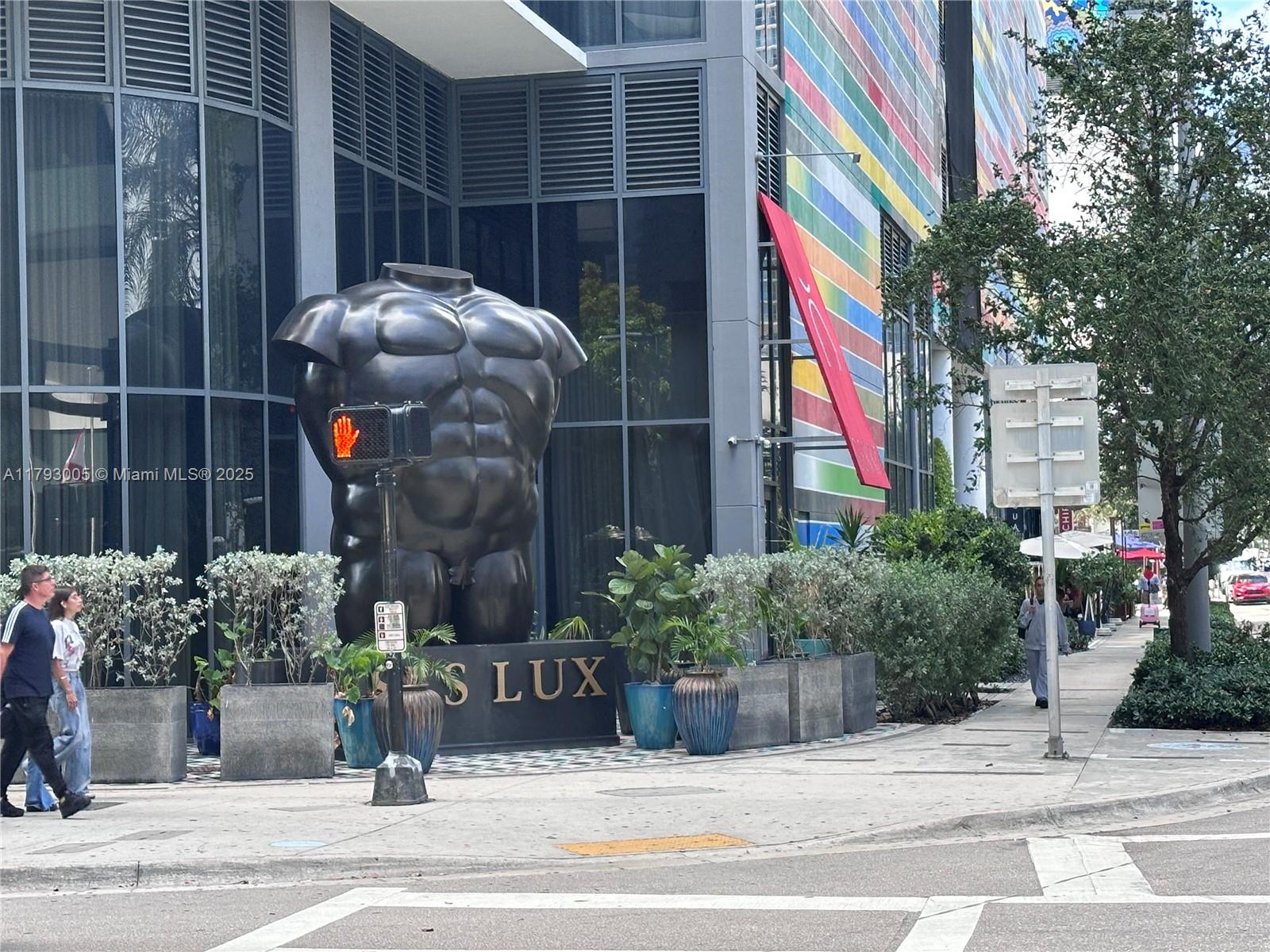 801 S Miami Ave #2607, Miami FL 33130