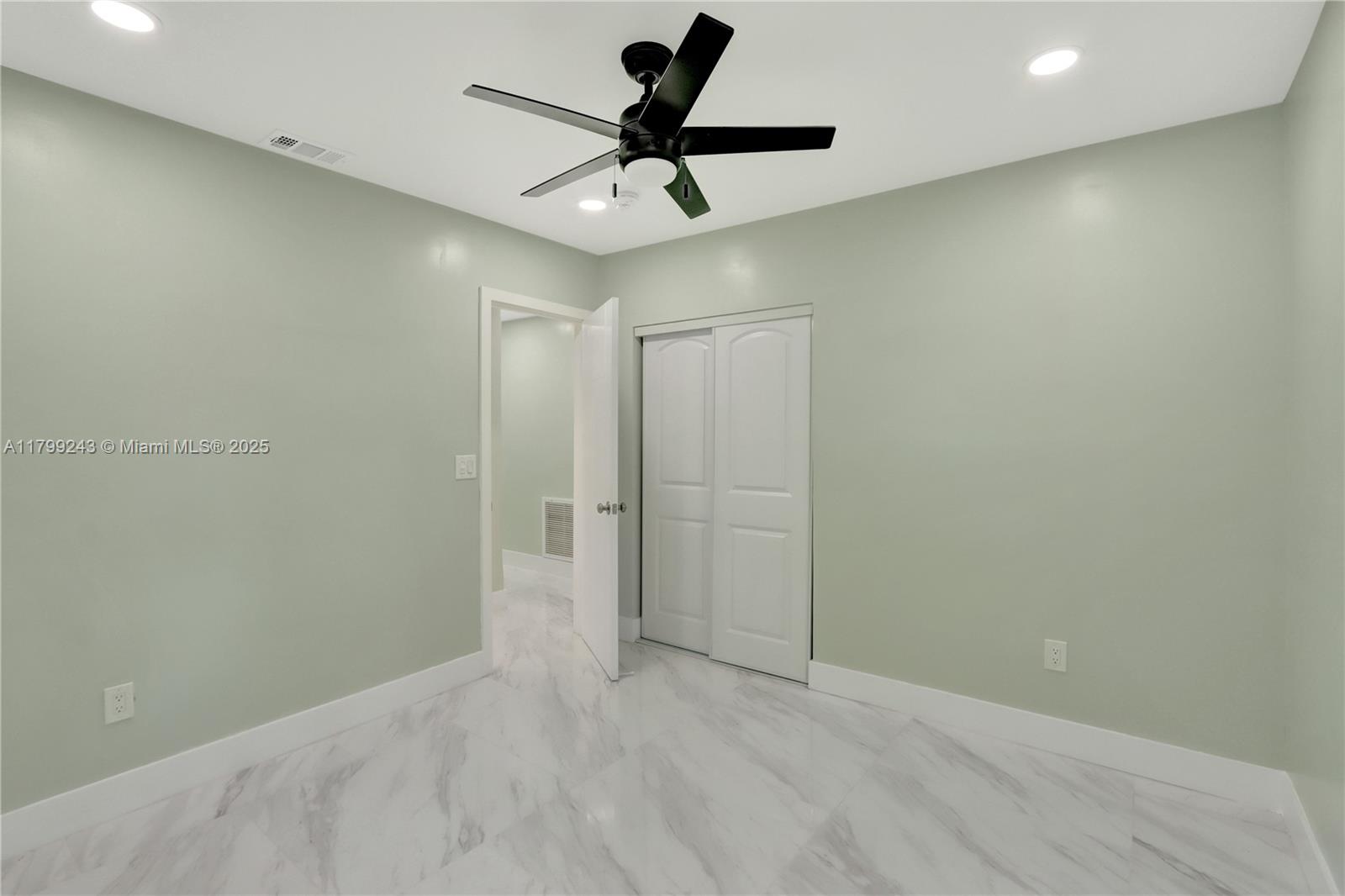 10370 SW 174th Ter