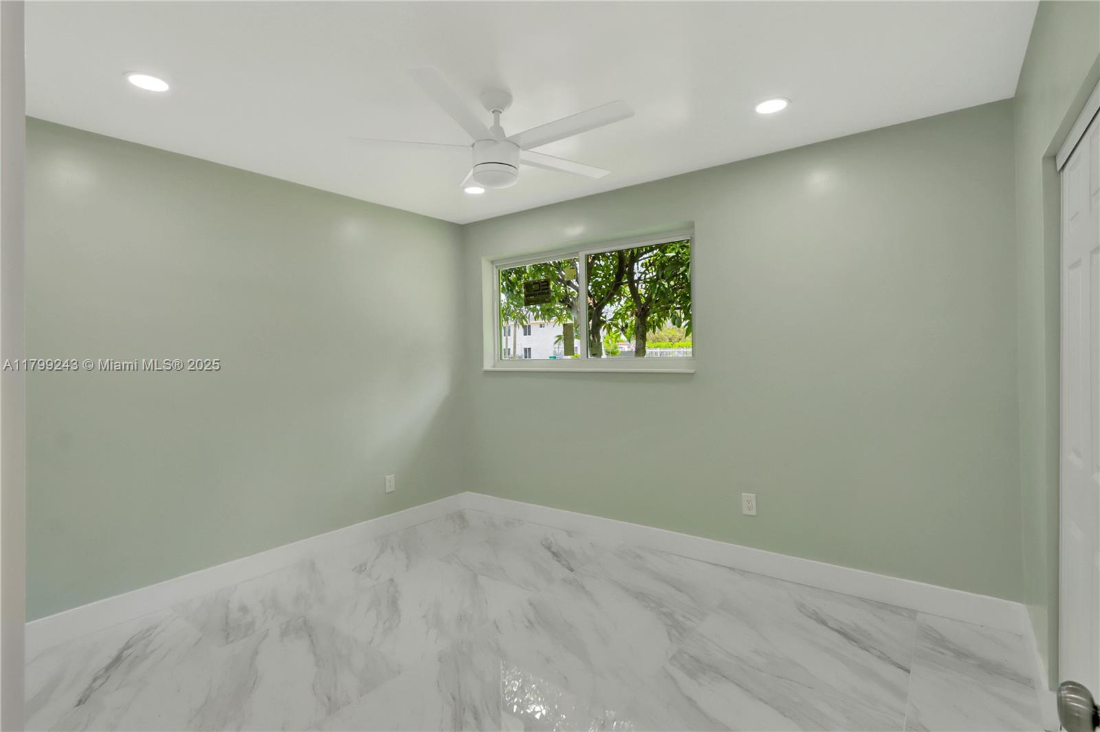 10370 SW 174th Ter