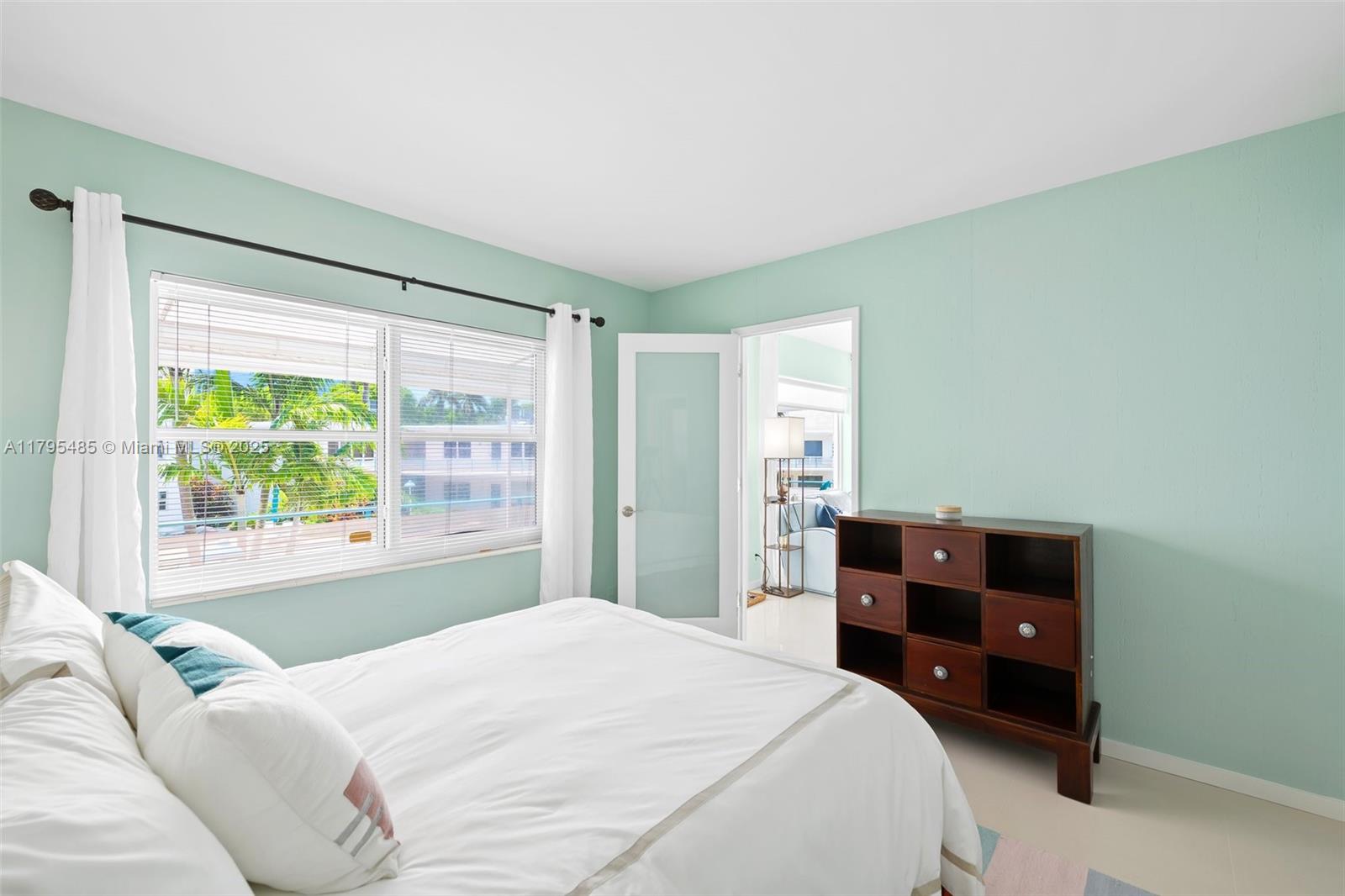 Listing Photo 10