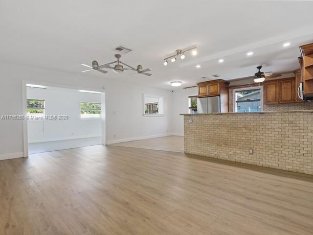2650 NW 67th Ter, Margate, Florida image 6