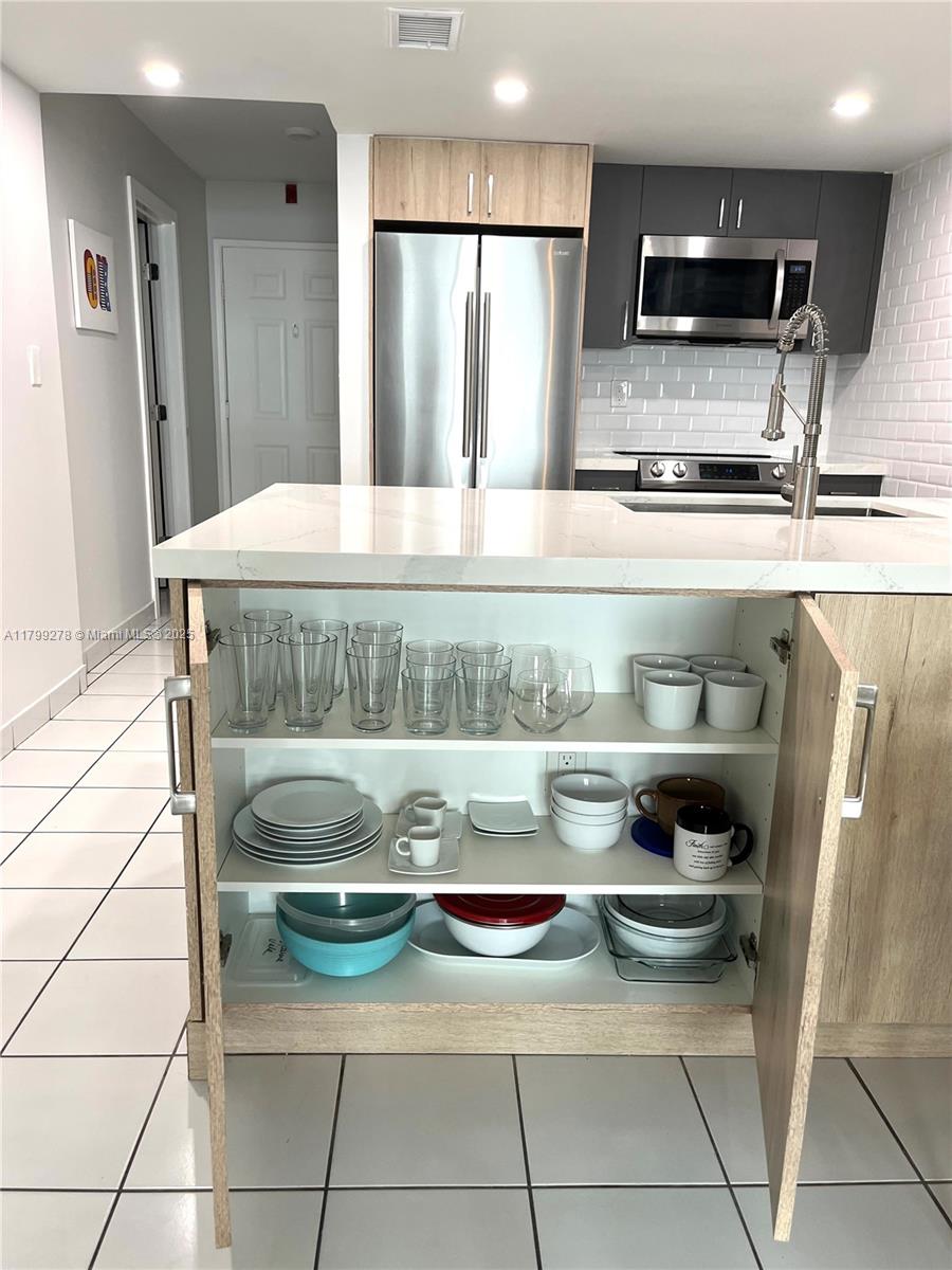 Property photo # 6