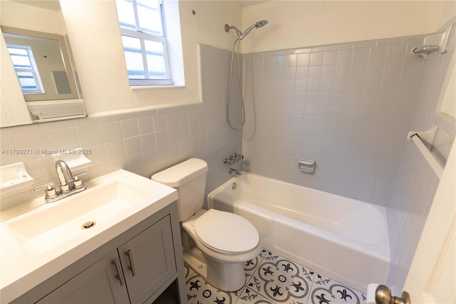 Property photo # 6