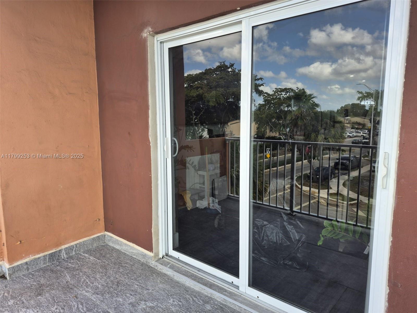 6850 W 16th Dr #320, Hialeah, Florida image 12