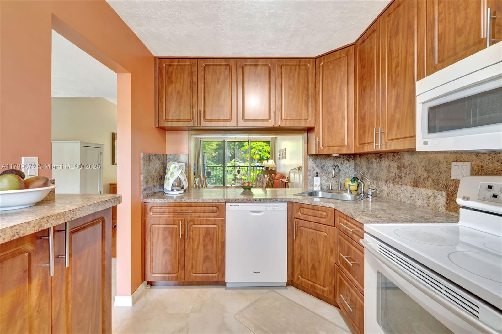 7080 Environ Blvd #223, Lauderhill, Florida image 10