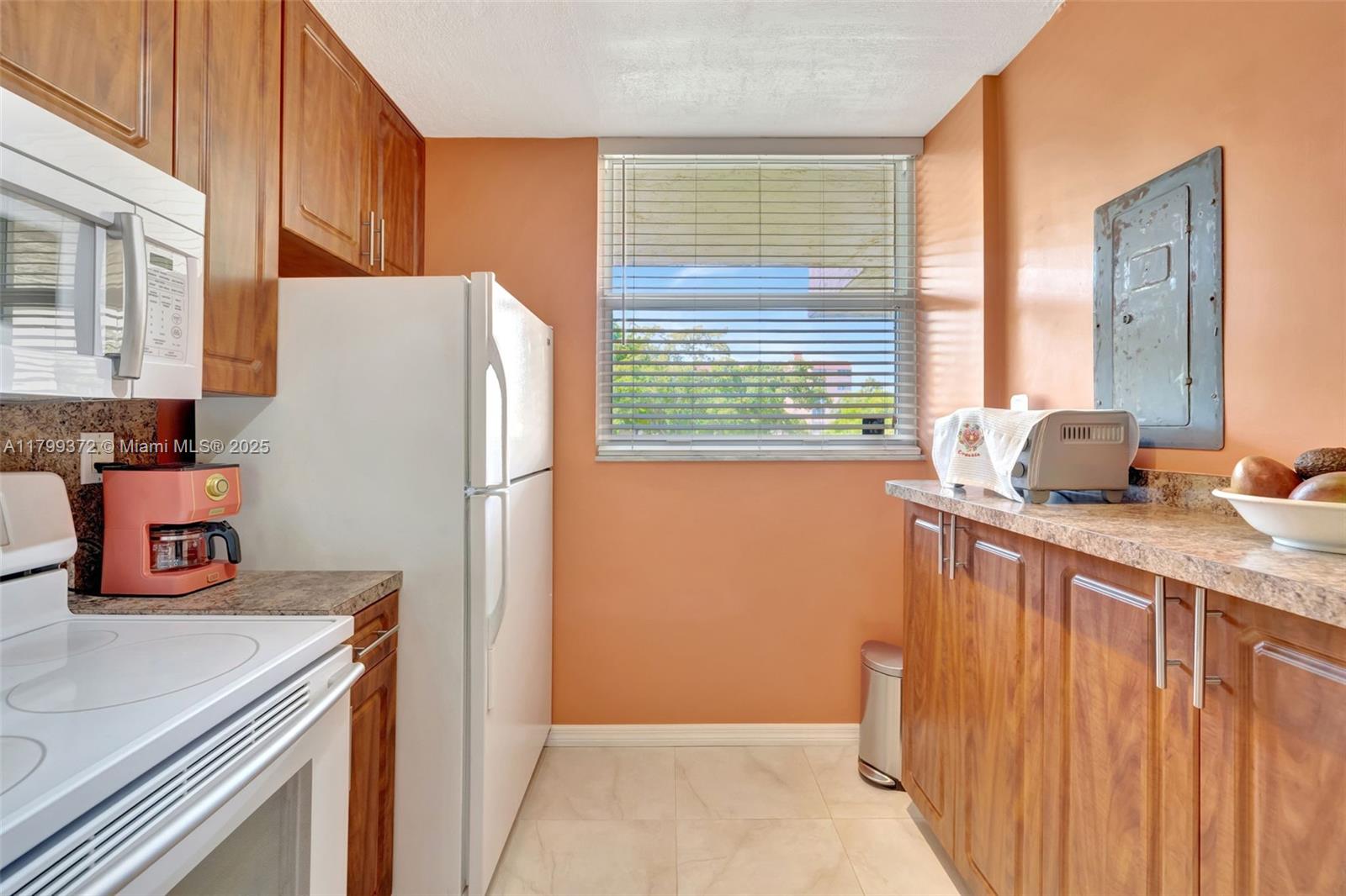 7080 Environ Blvd #223, Lauderhill, Florida image 11