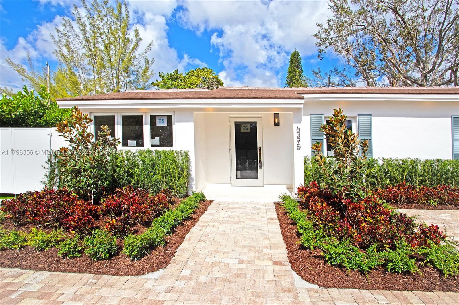 Residential, South Miami, Florida image 2