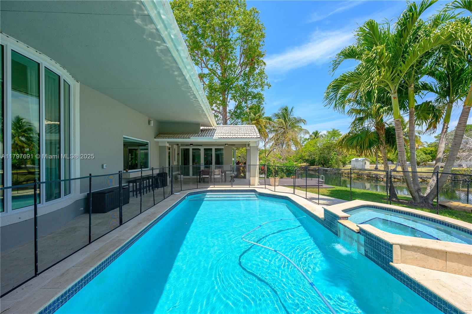 16001 SW 77th Ct, Palmetto Bay, Florida image 48