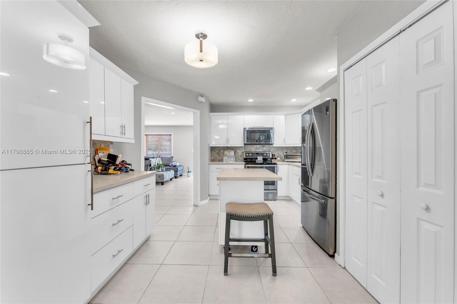 12733 SW 54th St, Miami, Florida image 9