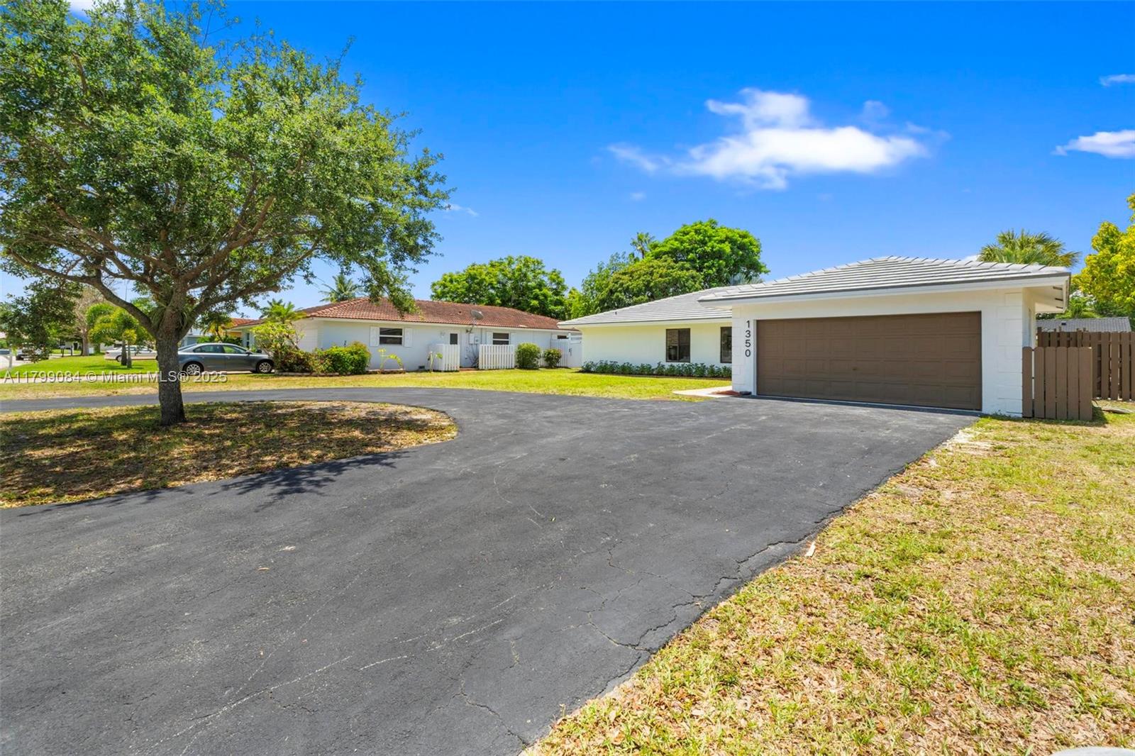 1350 NW 84th Dr, Coral Springs, Florida image 2