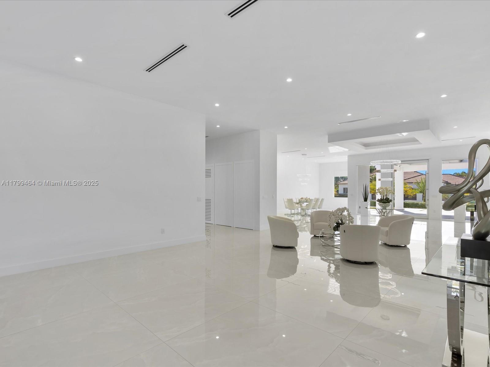 9781 NW 131st St, Hialeah Gardens, Florida image 11