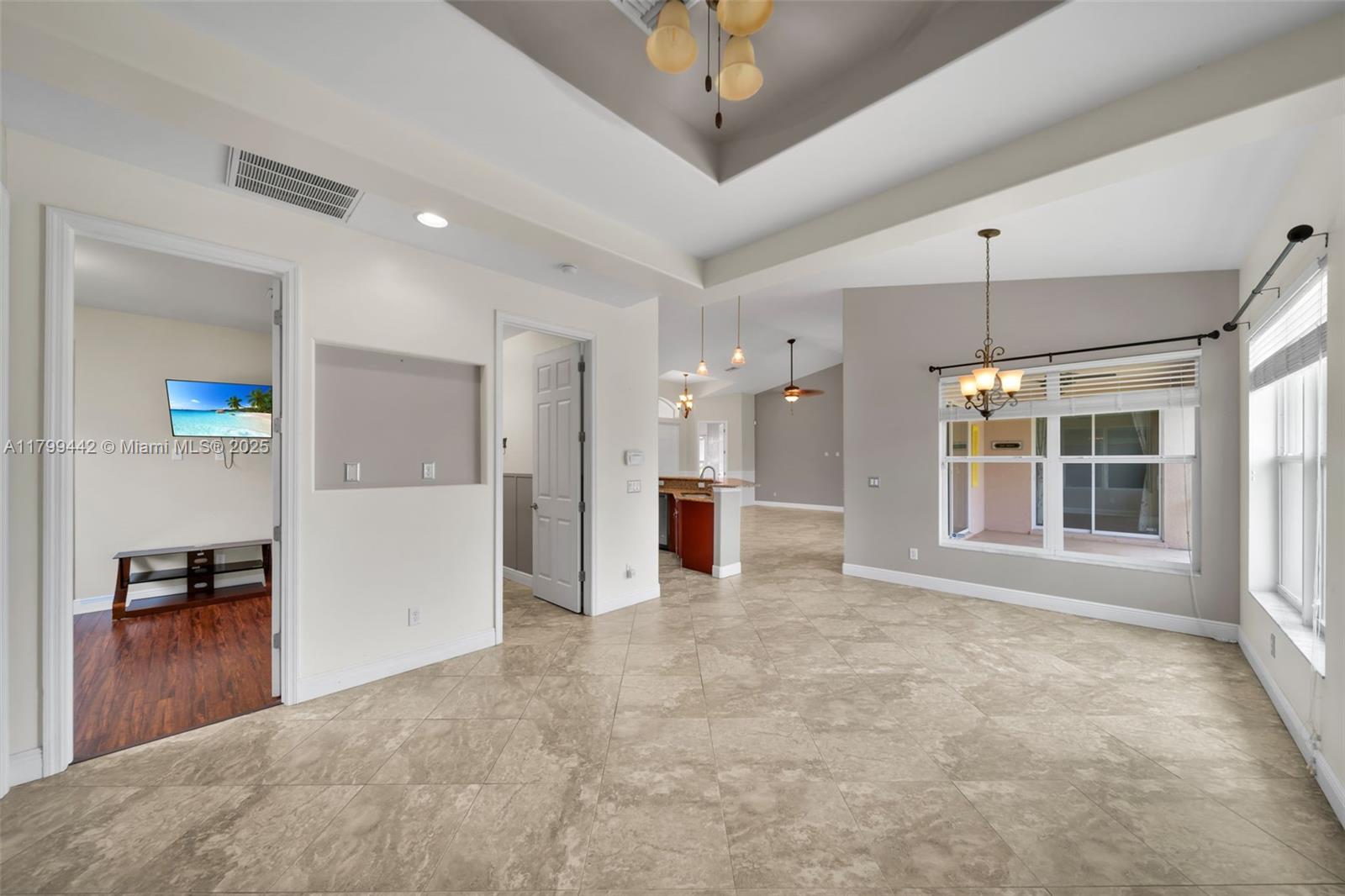 3326 SW 8th St, Cape Coral, Florida image 20