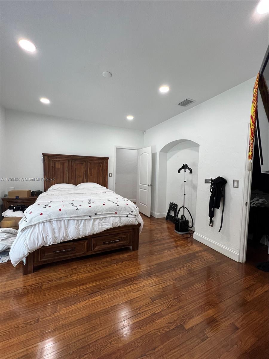 Property photo # 8