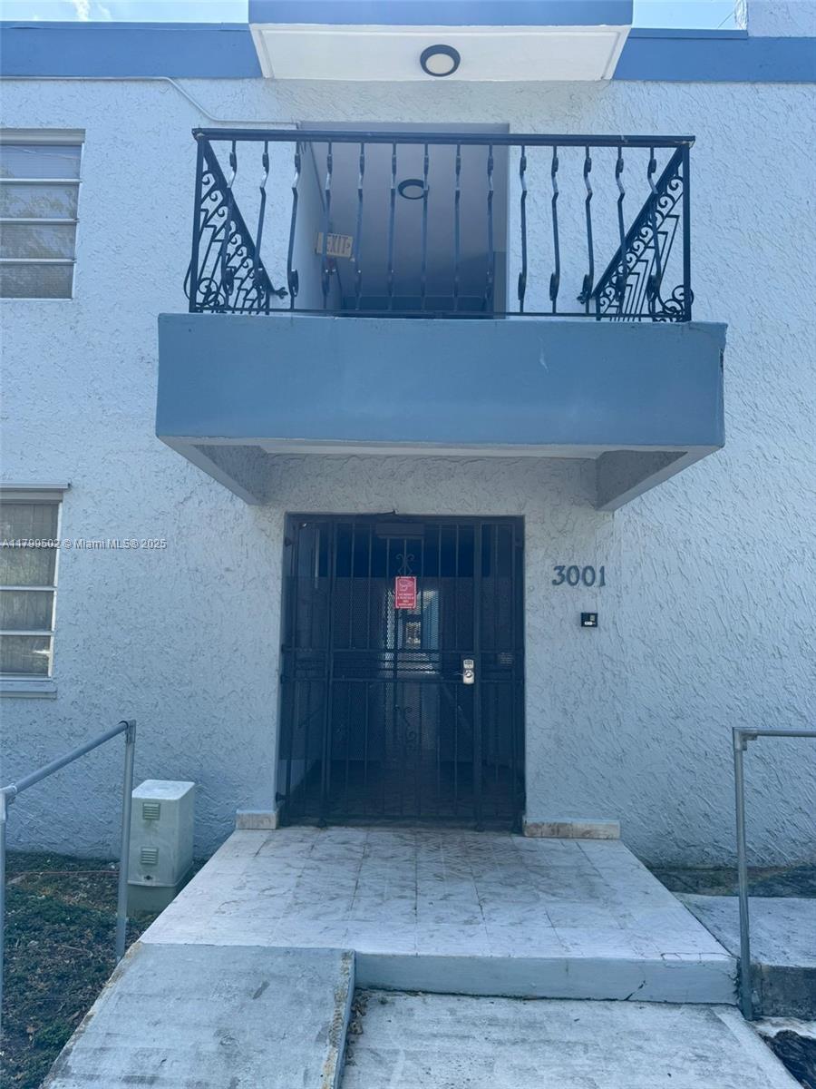 3001 SW 2nd St #114C, Miami, Florida image 2