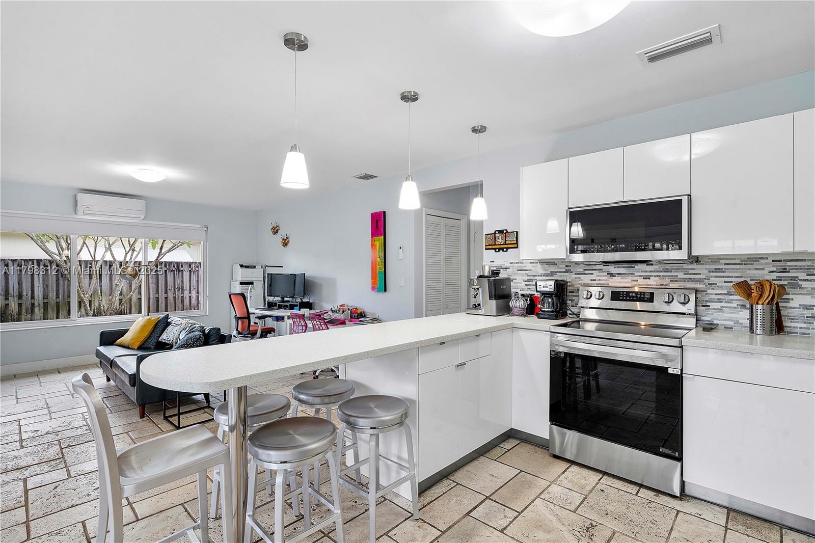 5510 SW 6th St, Plantation, Florida image 16