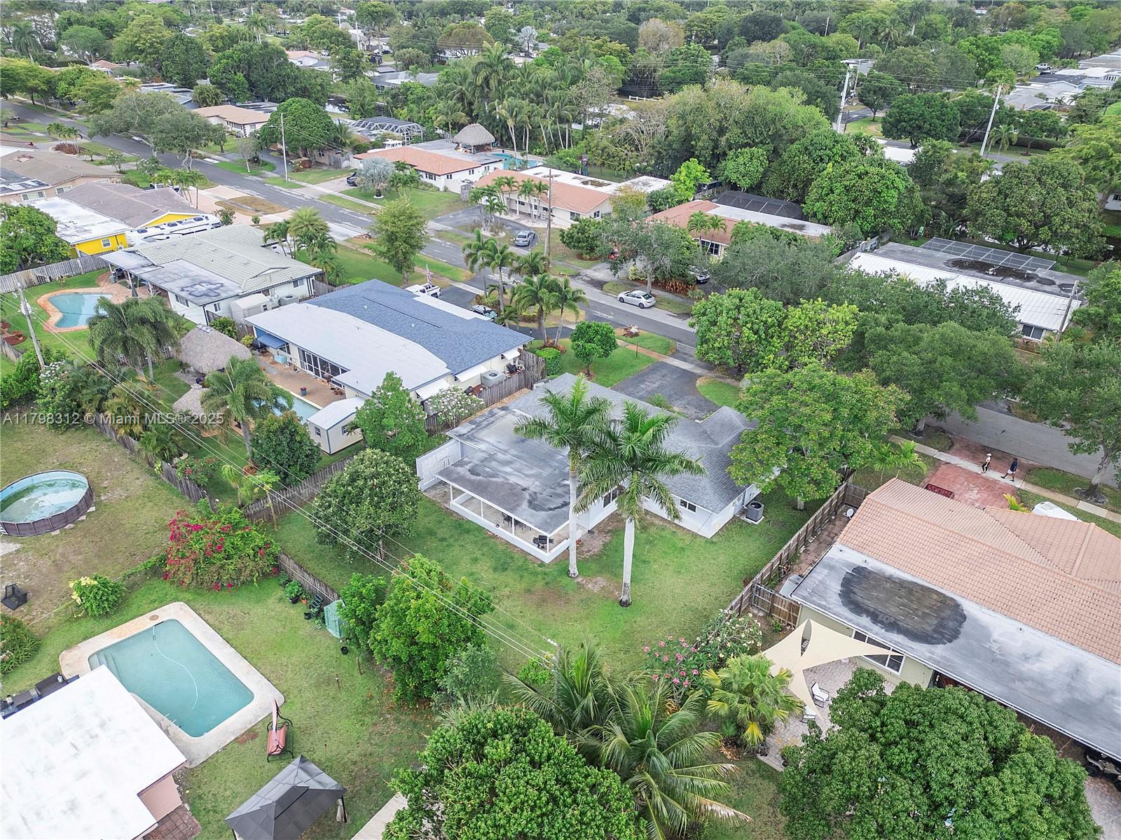 5510 SW 6th St, Plantation, Florida image 38