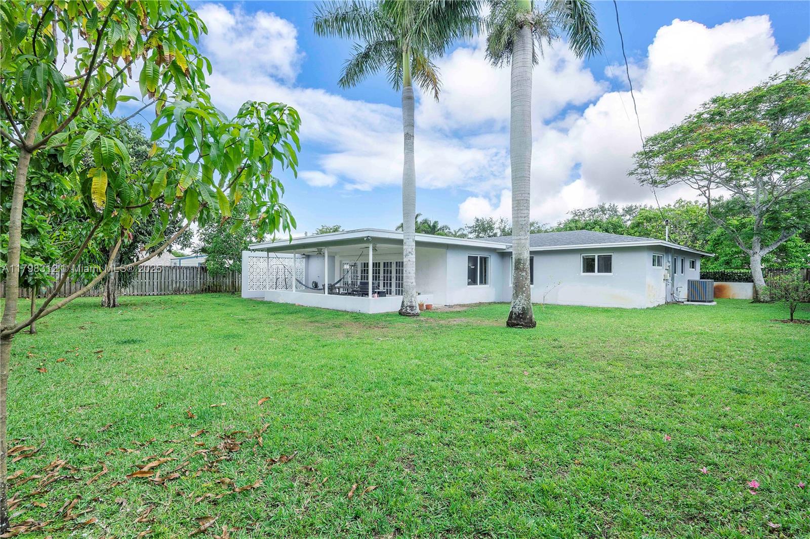 5510 SW 6th St, Plantation, Florida image 39