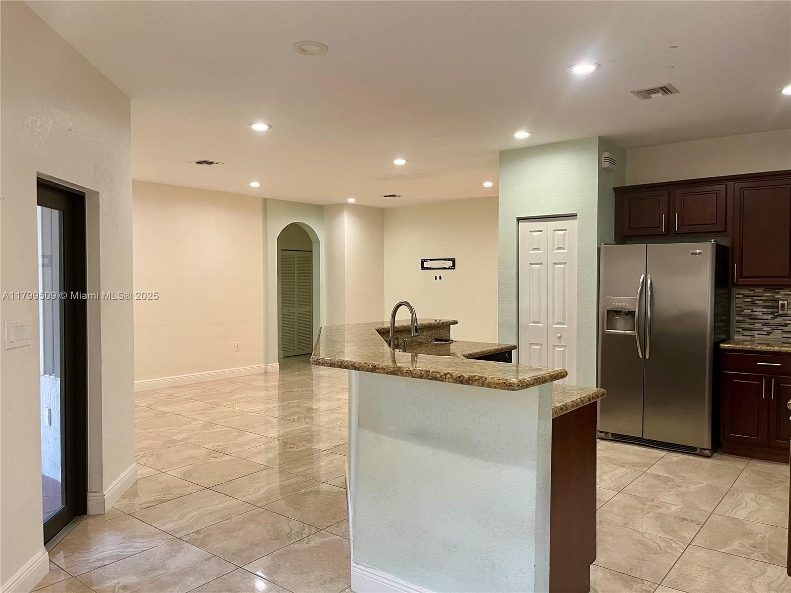Property photo # 3