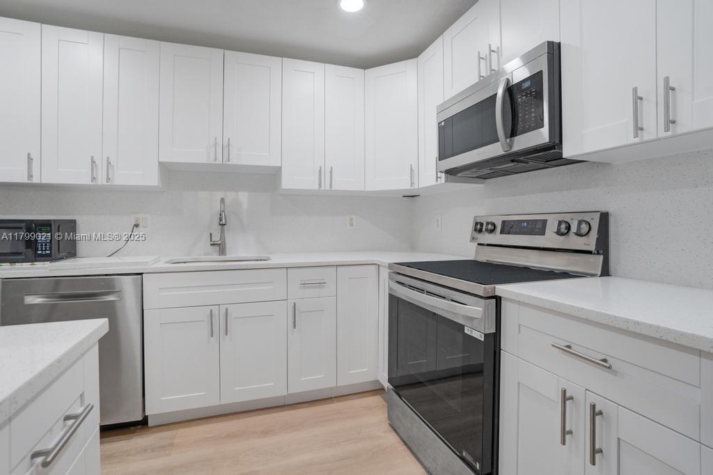 216 San Remo Blvd, North Lauderdale, Florida image 11