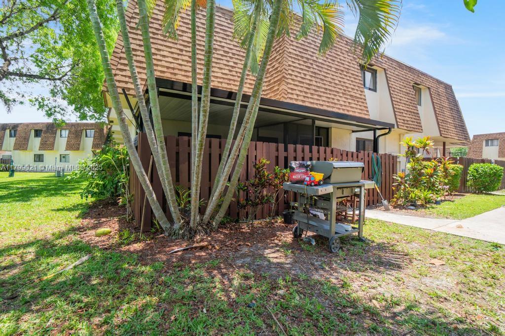 216 San Remo Blvd, North Lauderdale, Florida image 3