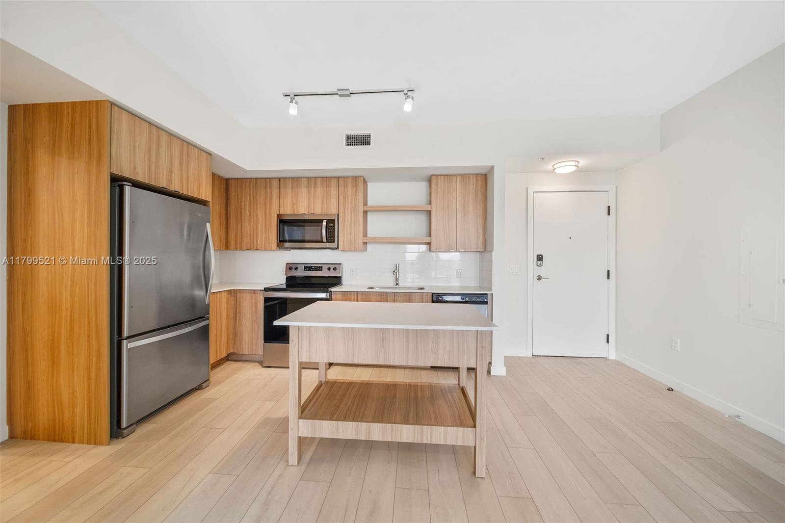 Property photo # 3