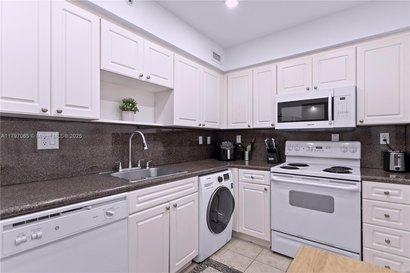 2501 S Ocean Dr #1614, Hollywood, Florida image 11