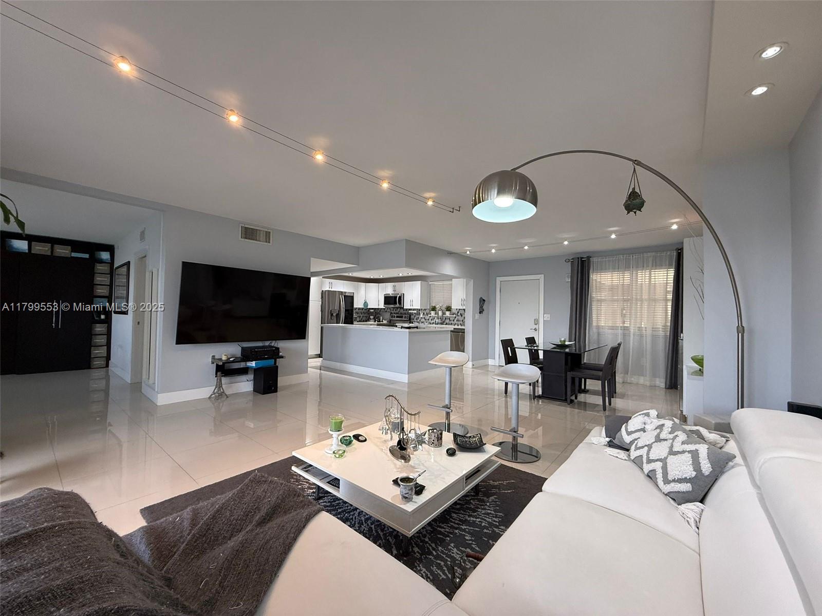 Property photo # 2