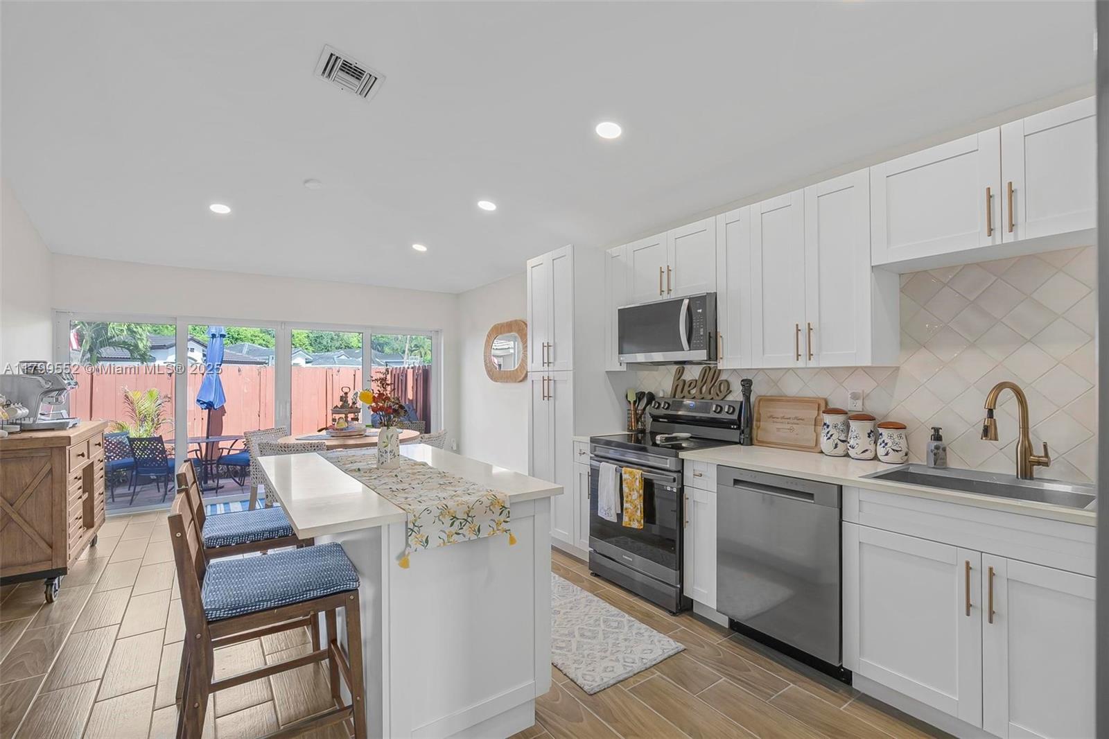 Property photo # 8