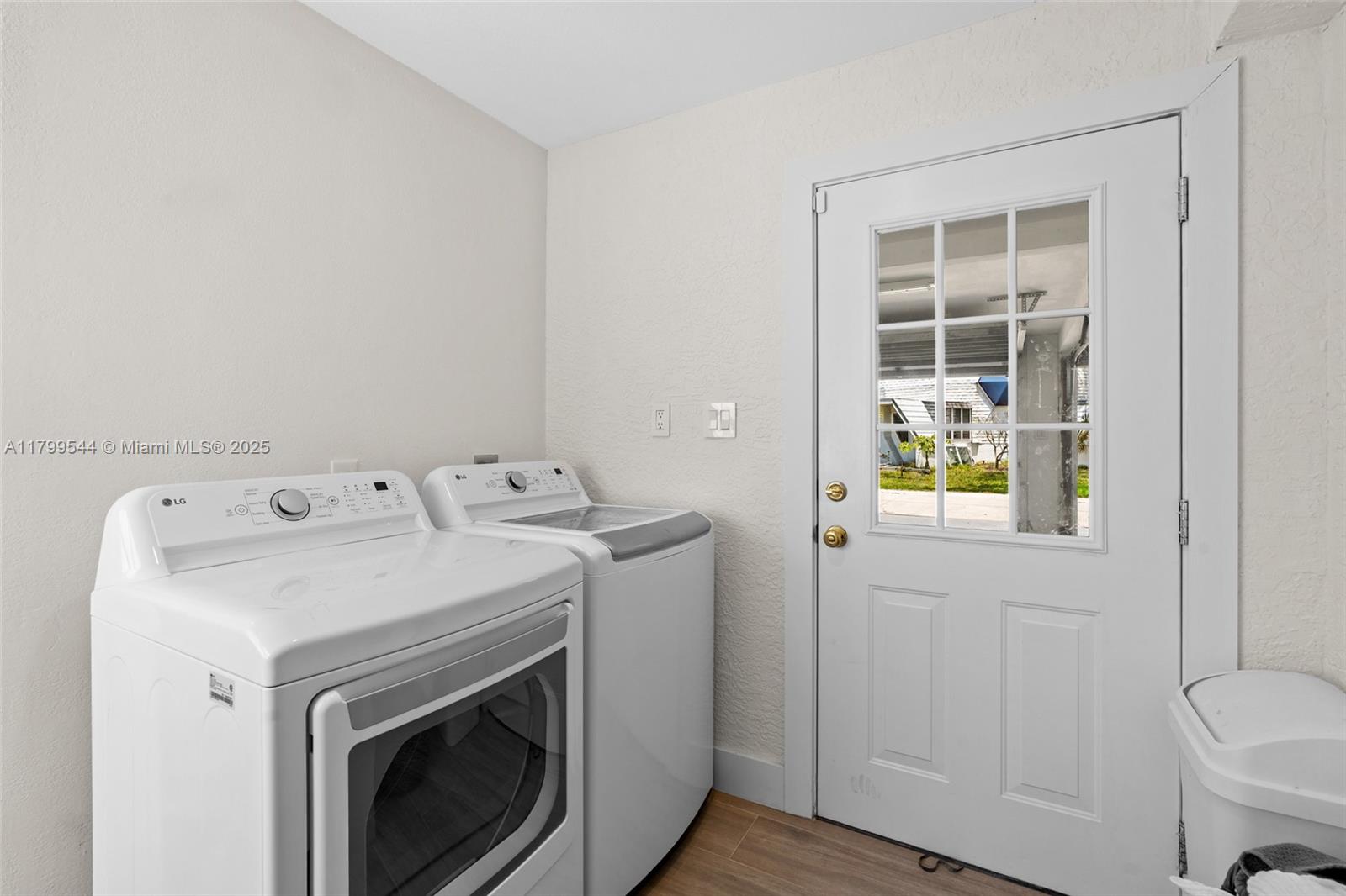 18250 Parkridge Ct, Fort Myers, Florida image 35