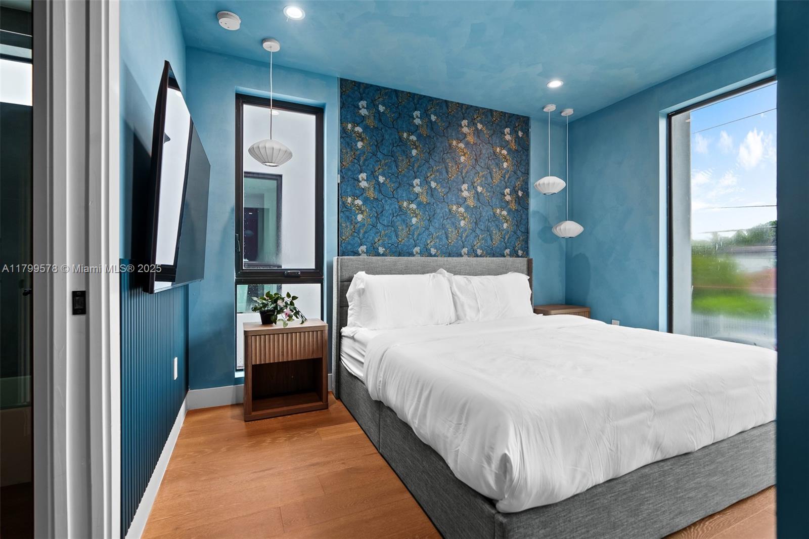 Property photo # 9