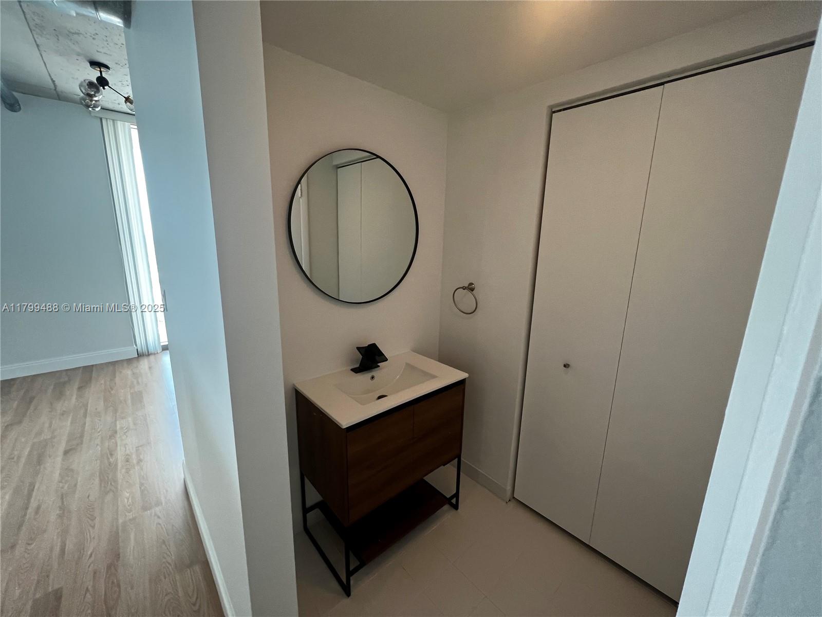 690 SW 1st Ct #2924, Miami FL 33130