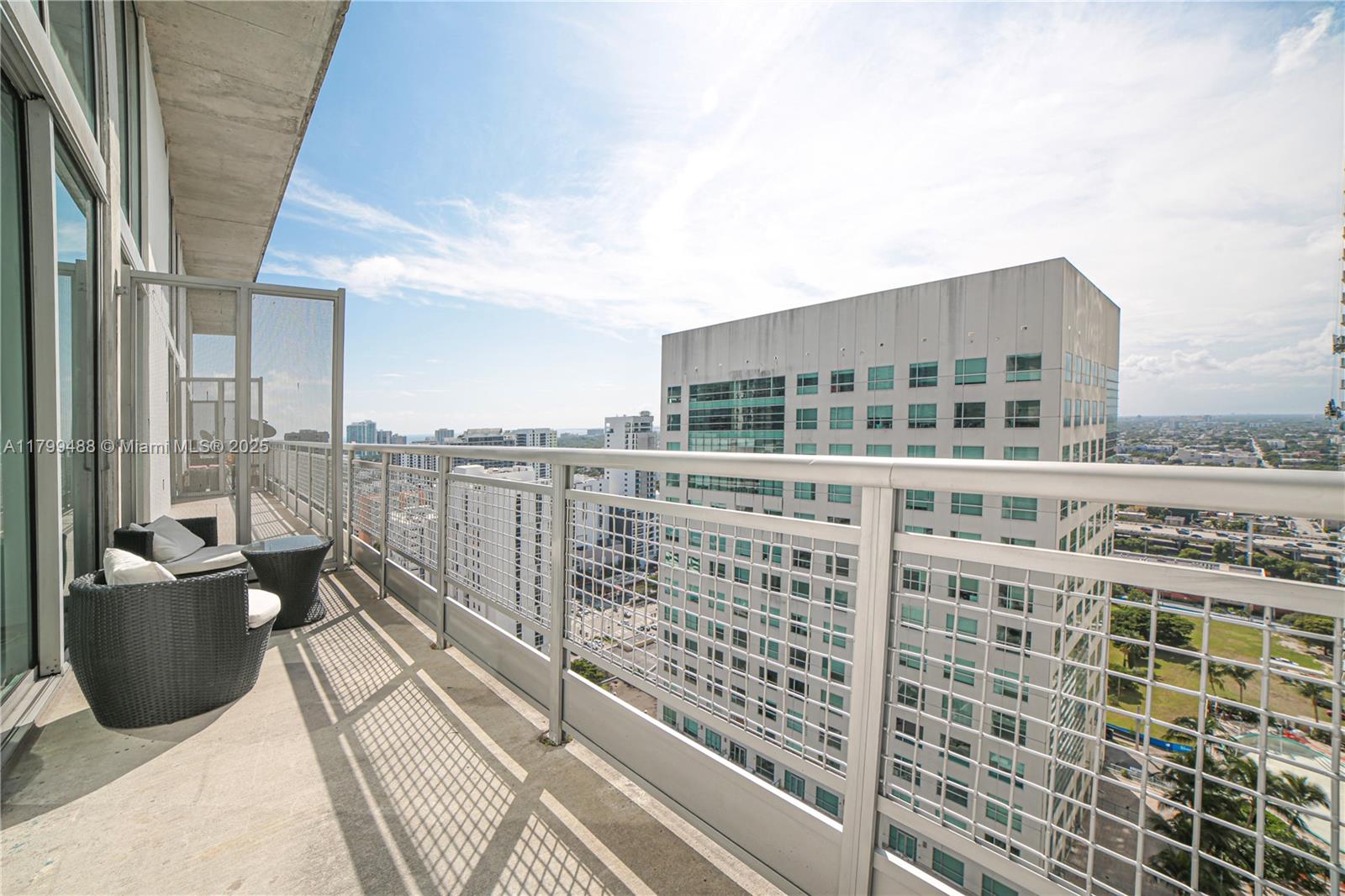 690 SW 1st Ct #2924, Miami FL 33130