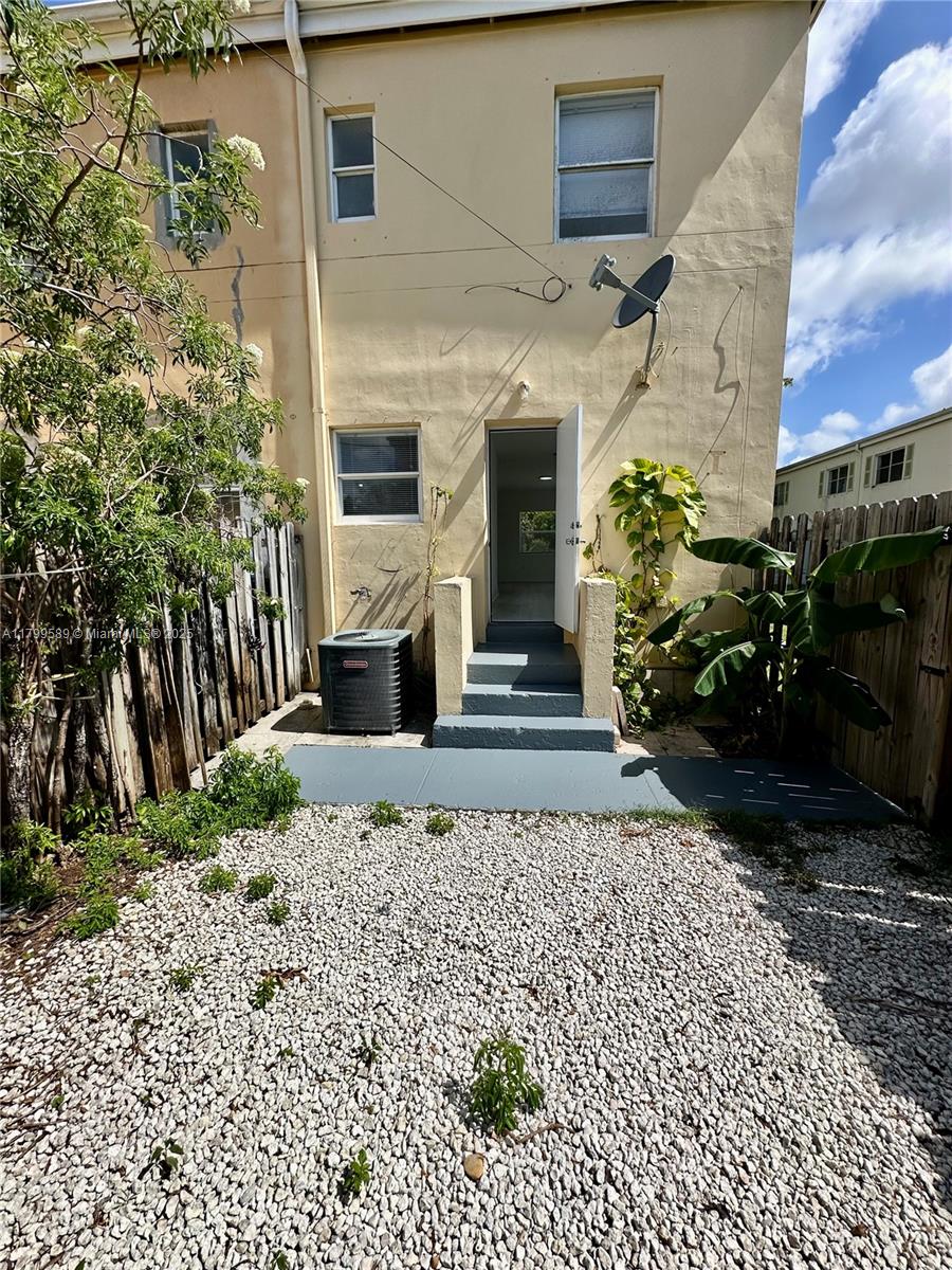 Property photo # 9