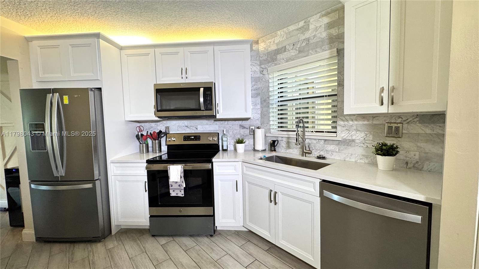 6755 W Broward Blvd #302, Plantation, Florida image 7