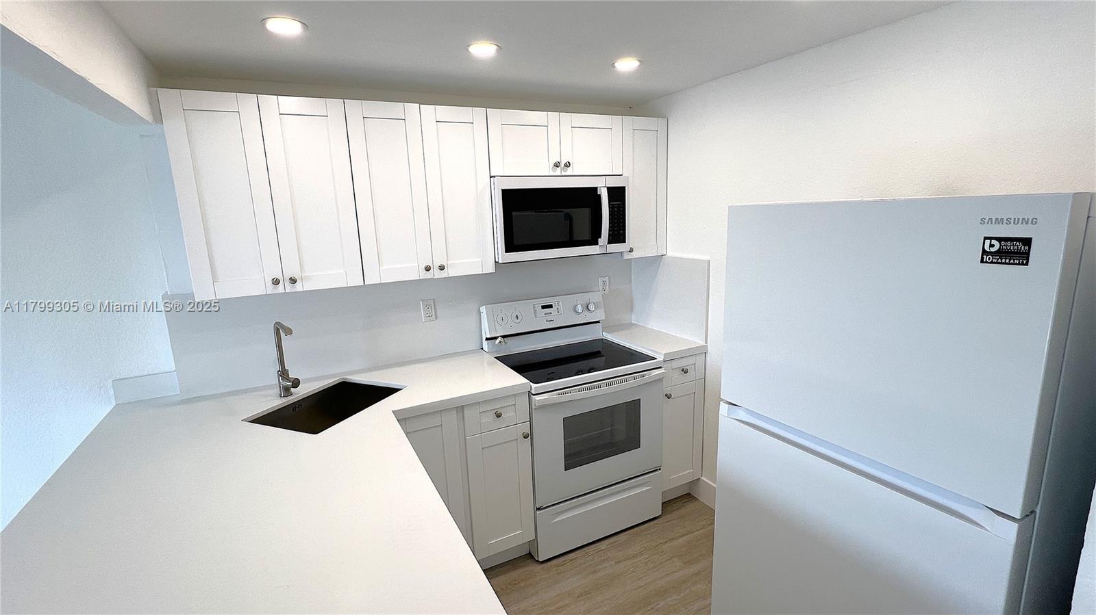 Property photo # 8